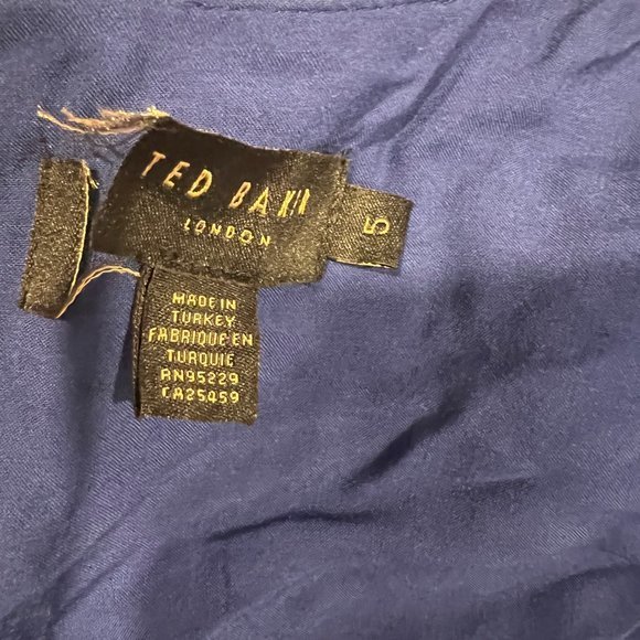 NWOT TED BAKER Zilda-Puff Sleeve Midi with Fixed Wrap‎ Front (5) - Picture 12 of 14